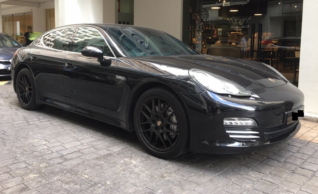 porsche panamera front