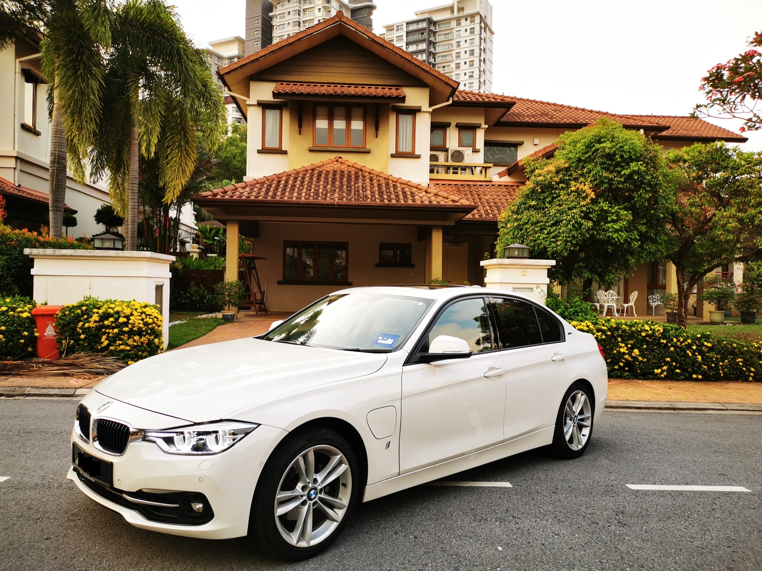 Luxury Car Rental Malaysia | Providing Luxury Car Renting Services