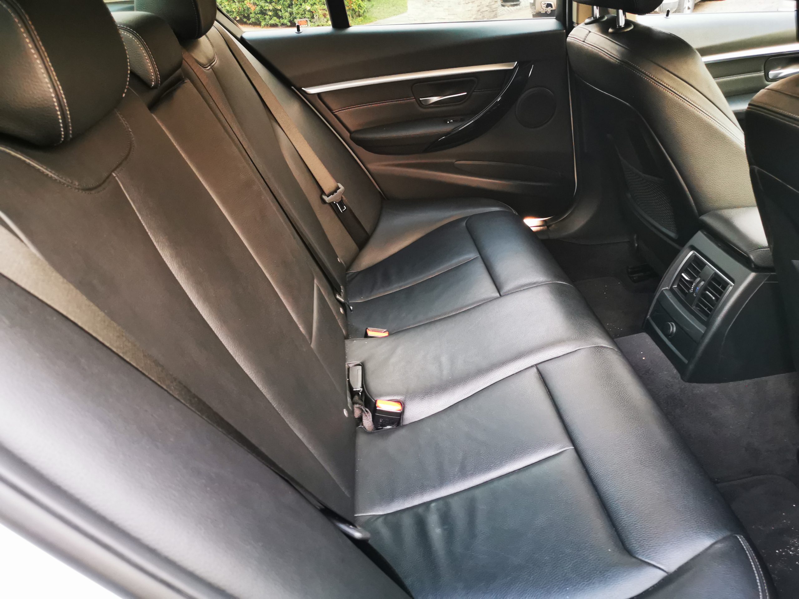 BMW528i Rear seats
