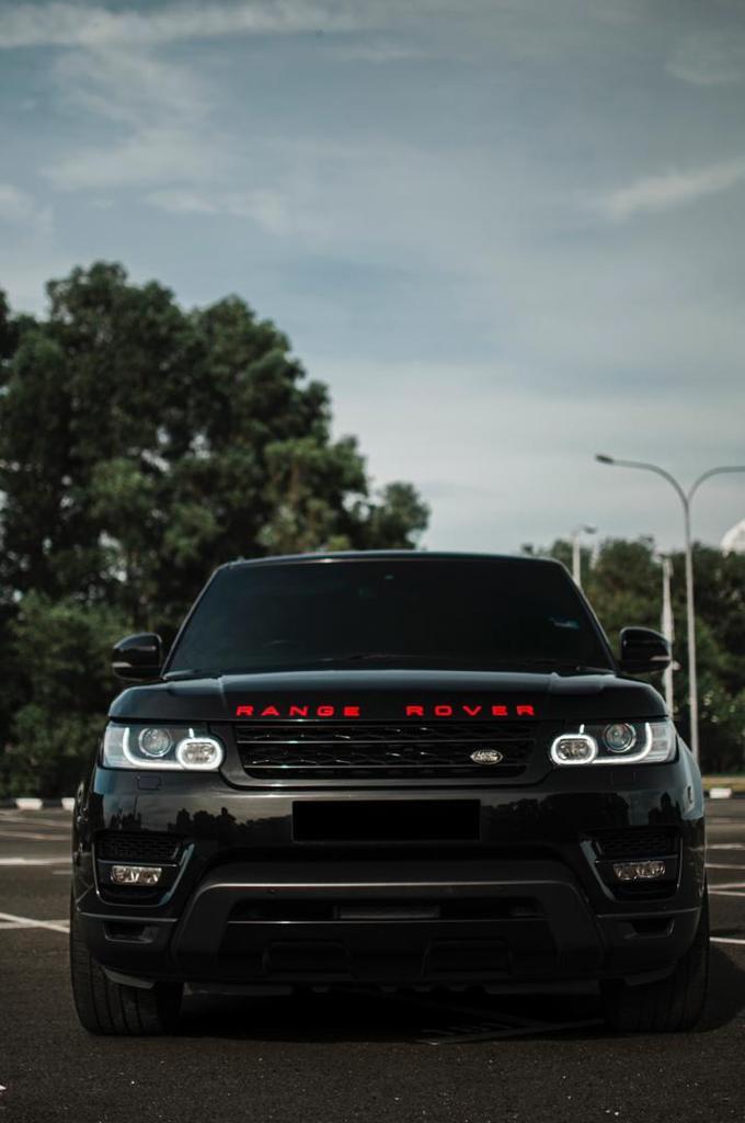 Range rover sport front