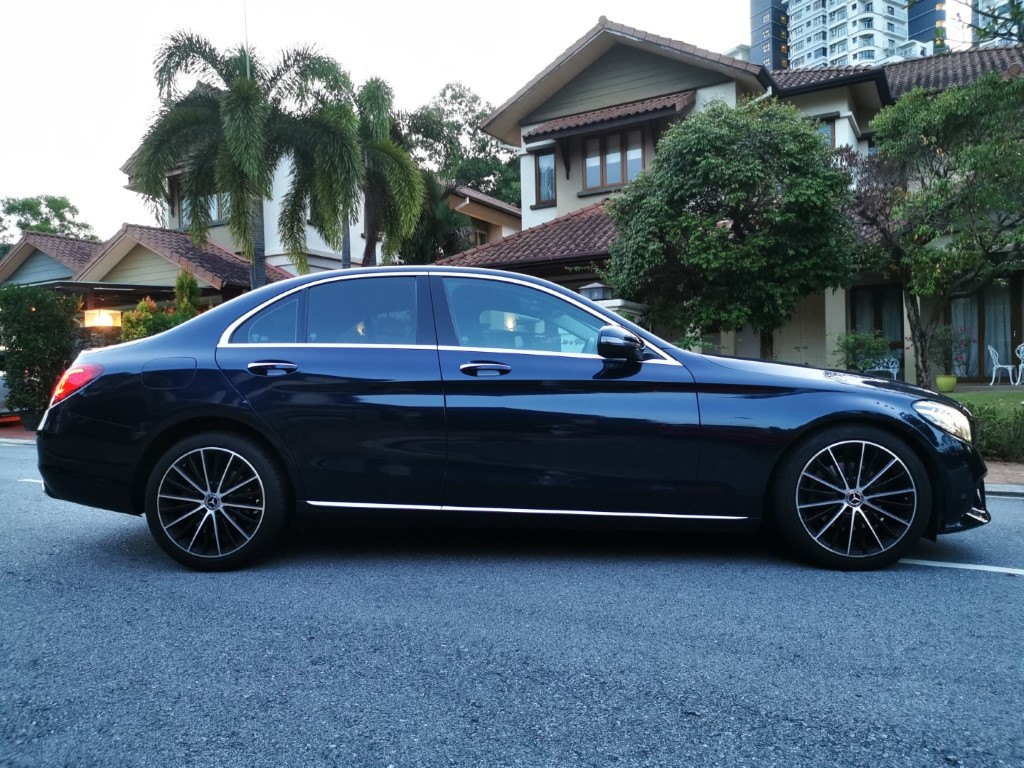 Merc C200 side view