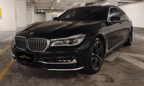 BMW 740Le G12 (Black)