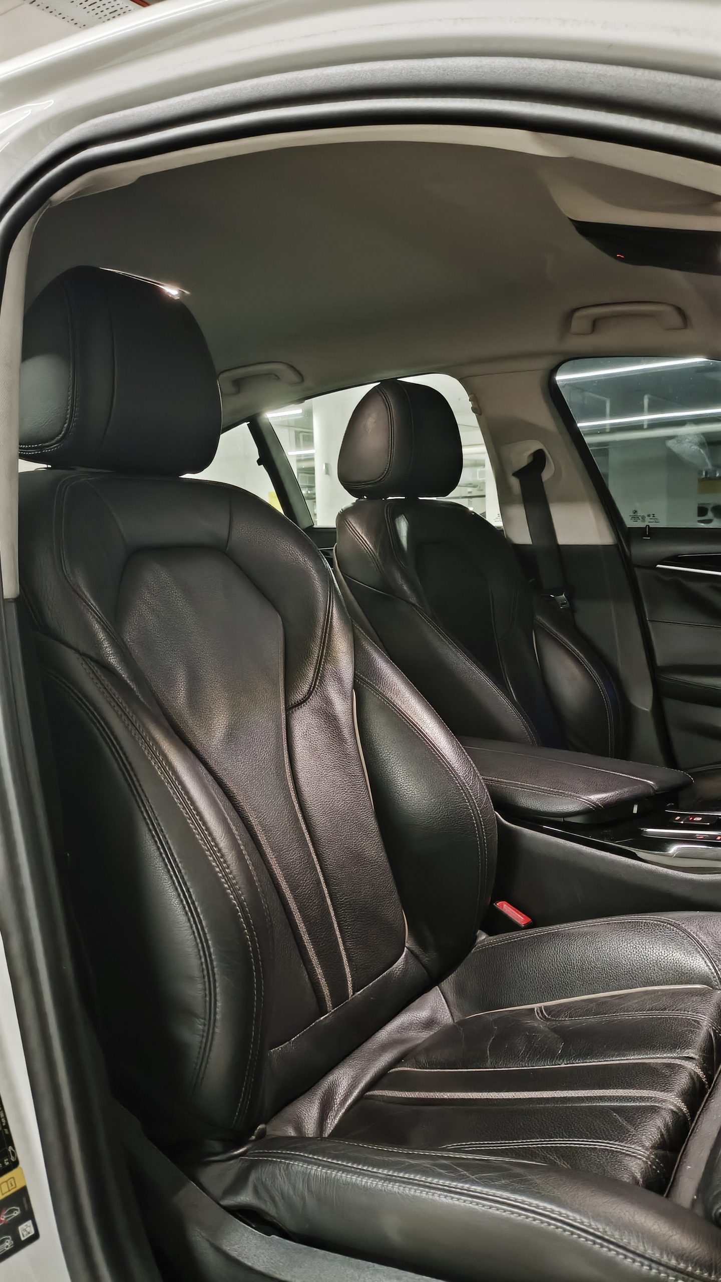 BMW 530e G30 - Image 13