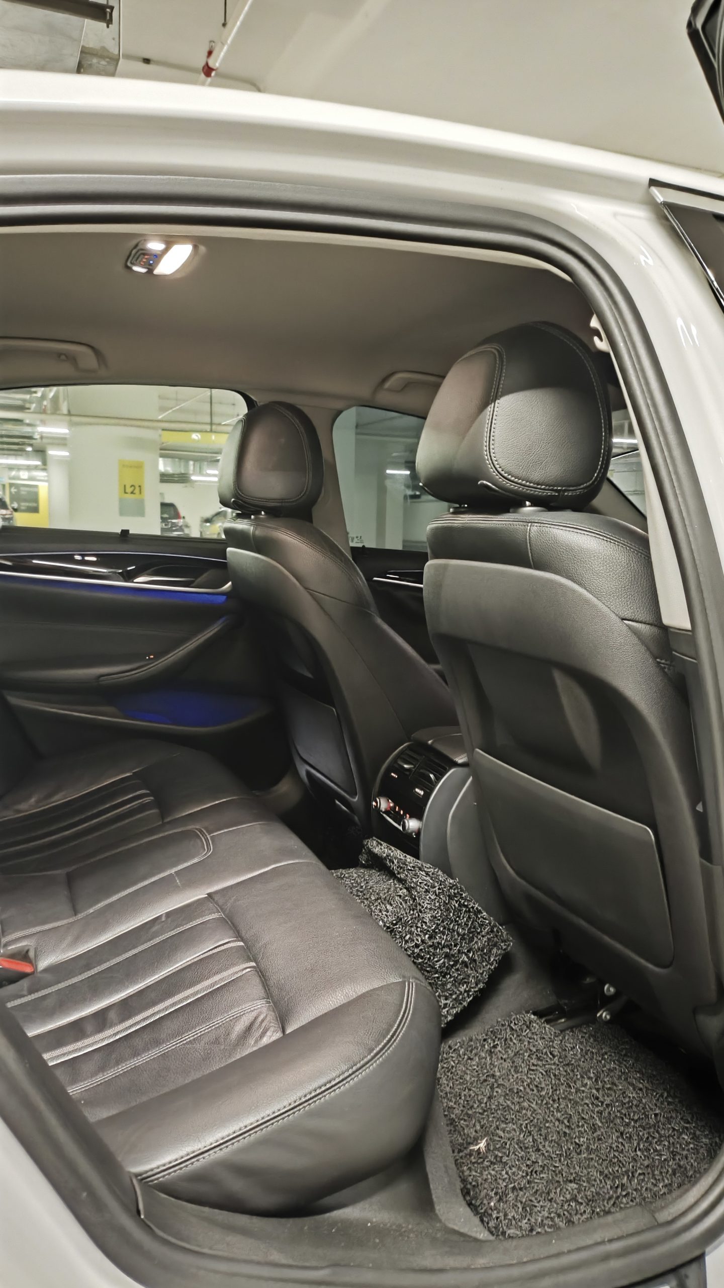 BMW 530e G30 - Image 14