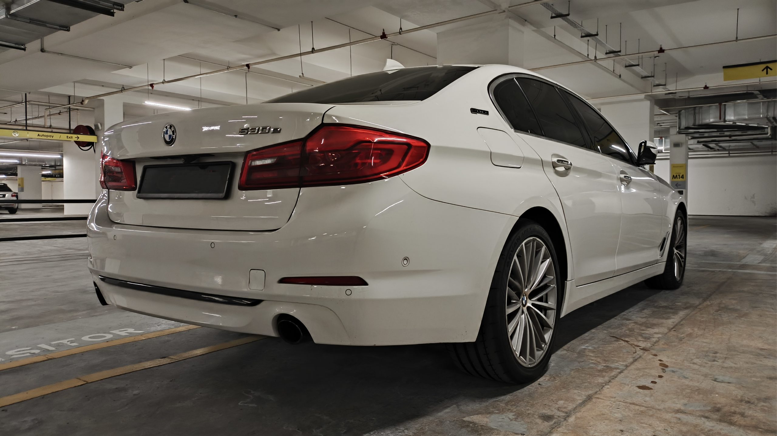 BMW 530e G30 - Image 6