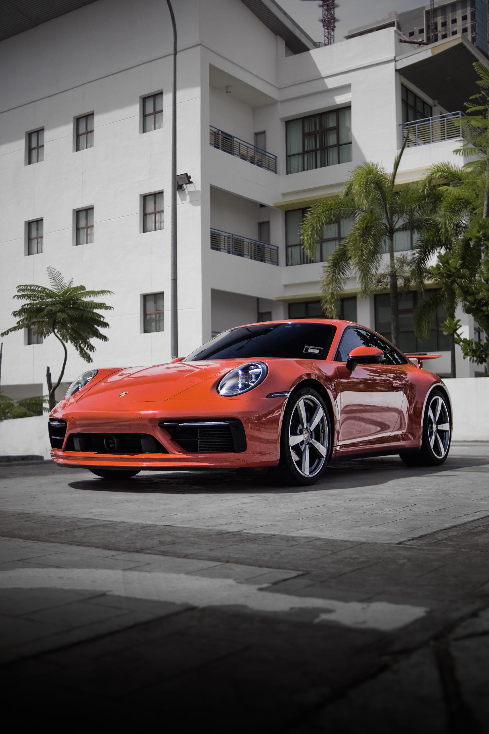 Porsche 911 Carrera S 992.1 (Orange 🧡) - Image 2