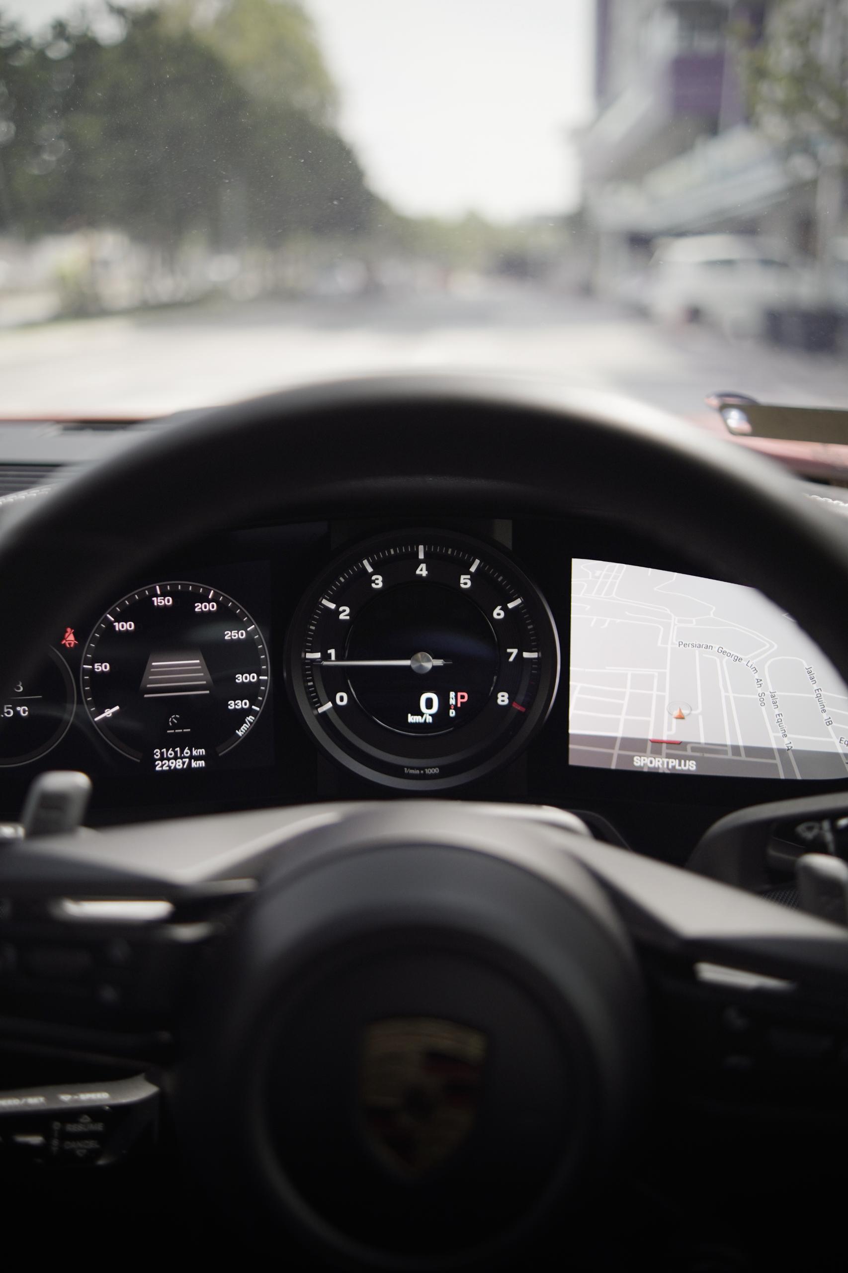 Porsche 911 Carrera S 992.1 (Orange 🧡) - Image 8