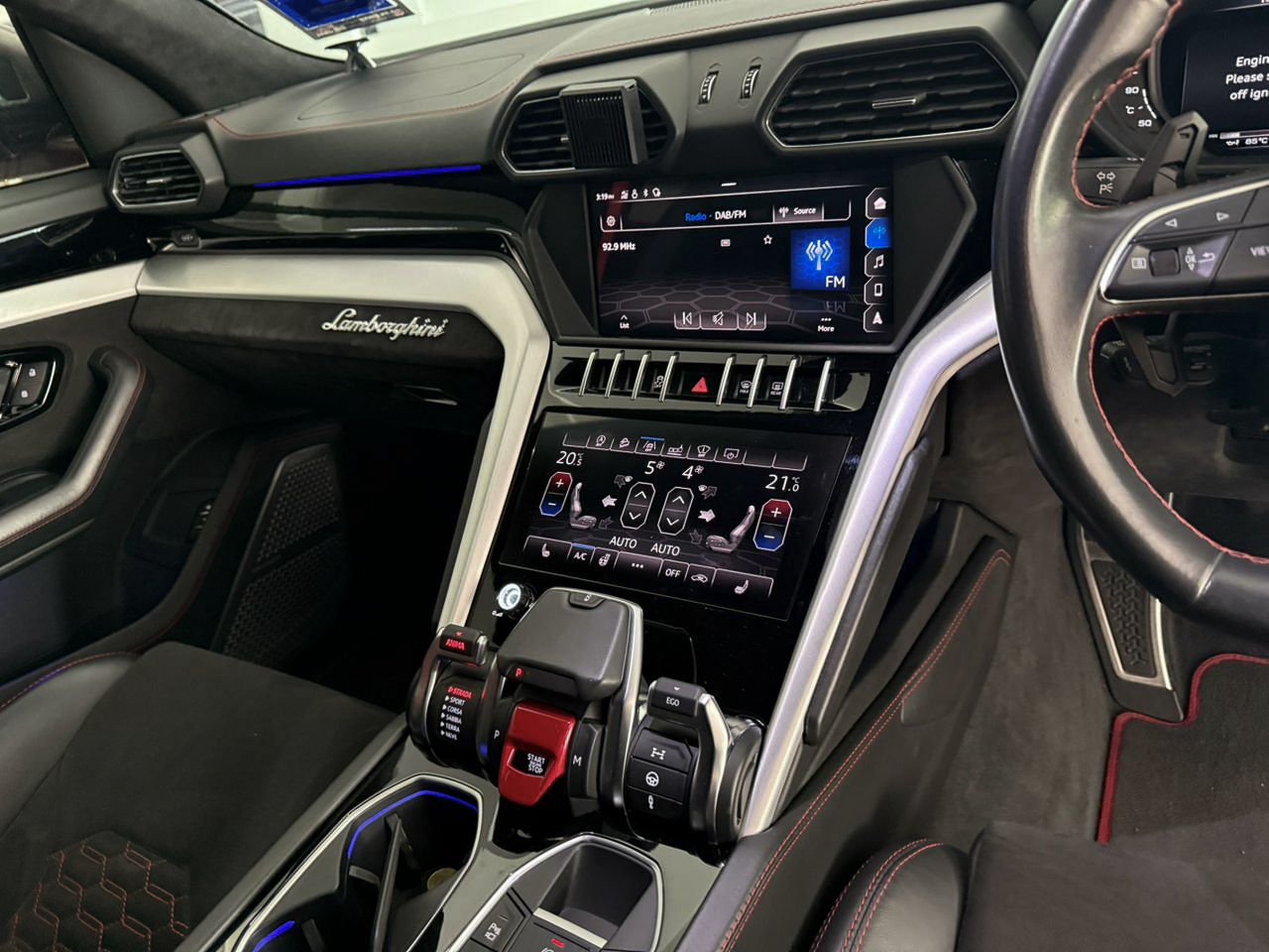 Lamborghini Urus (Red ❤️) - Image 15