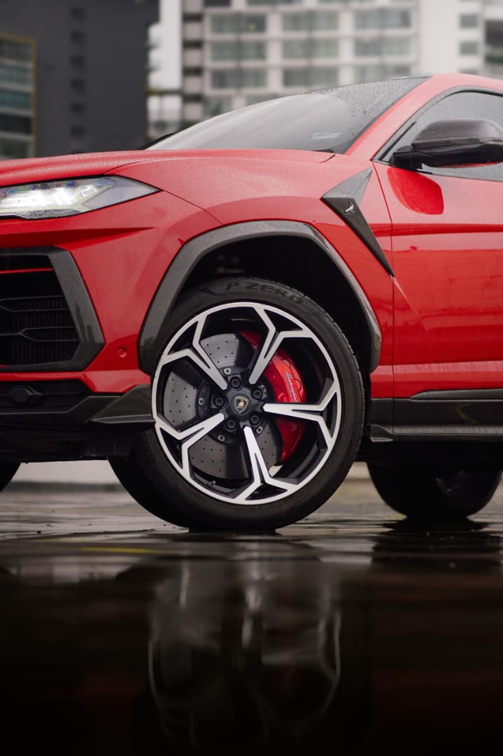 Lamborghini Urus (Red ❤️) - Image 5
