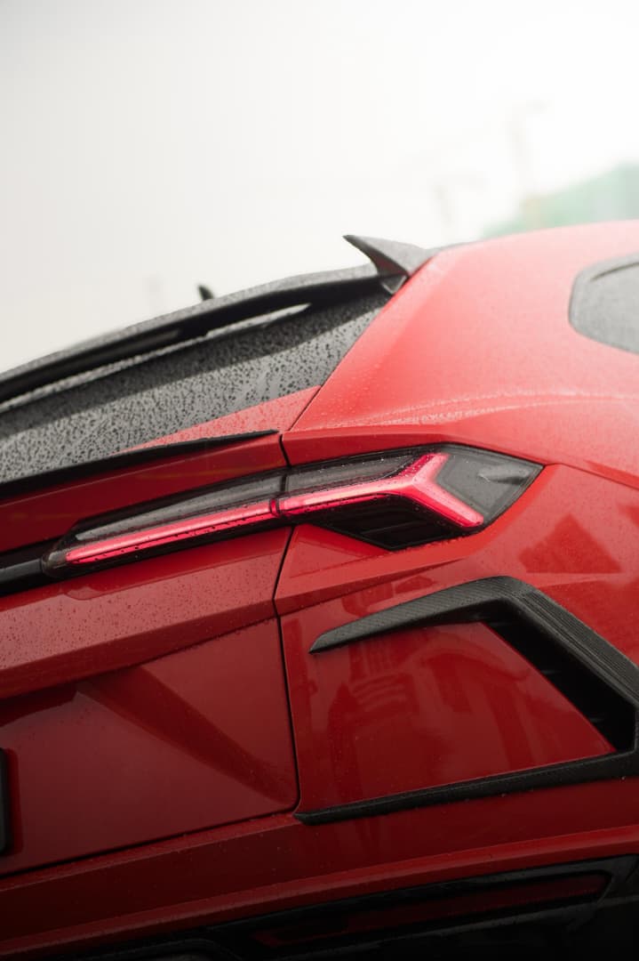 Lamborghini Urus (Red ❤️) - Image 6