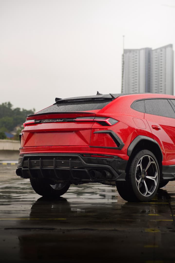Lamborghini Urus (Red ❤️) - Image 7