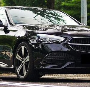 Mercedes Benz C200 W206 (Black)