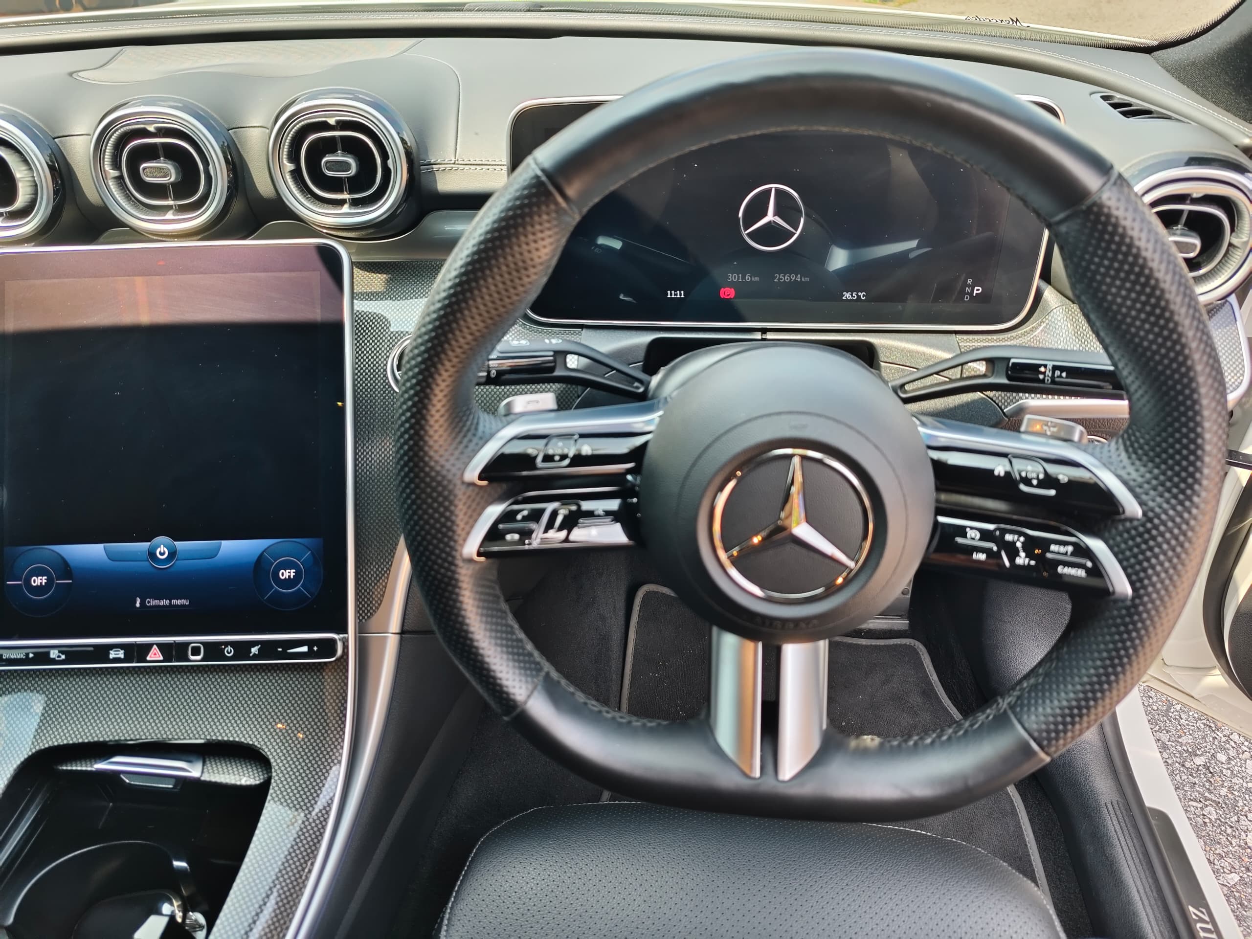Mercedes-Benz C300 W206 (White) - Image 8