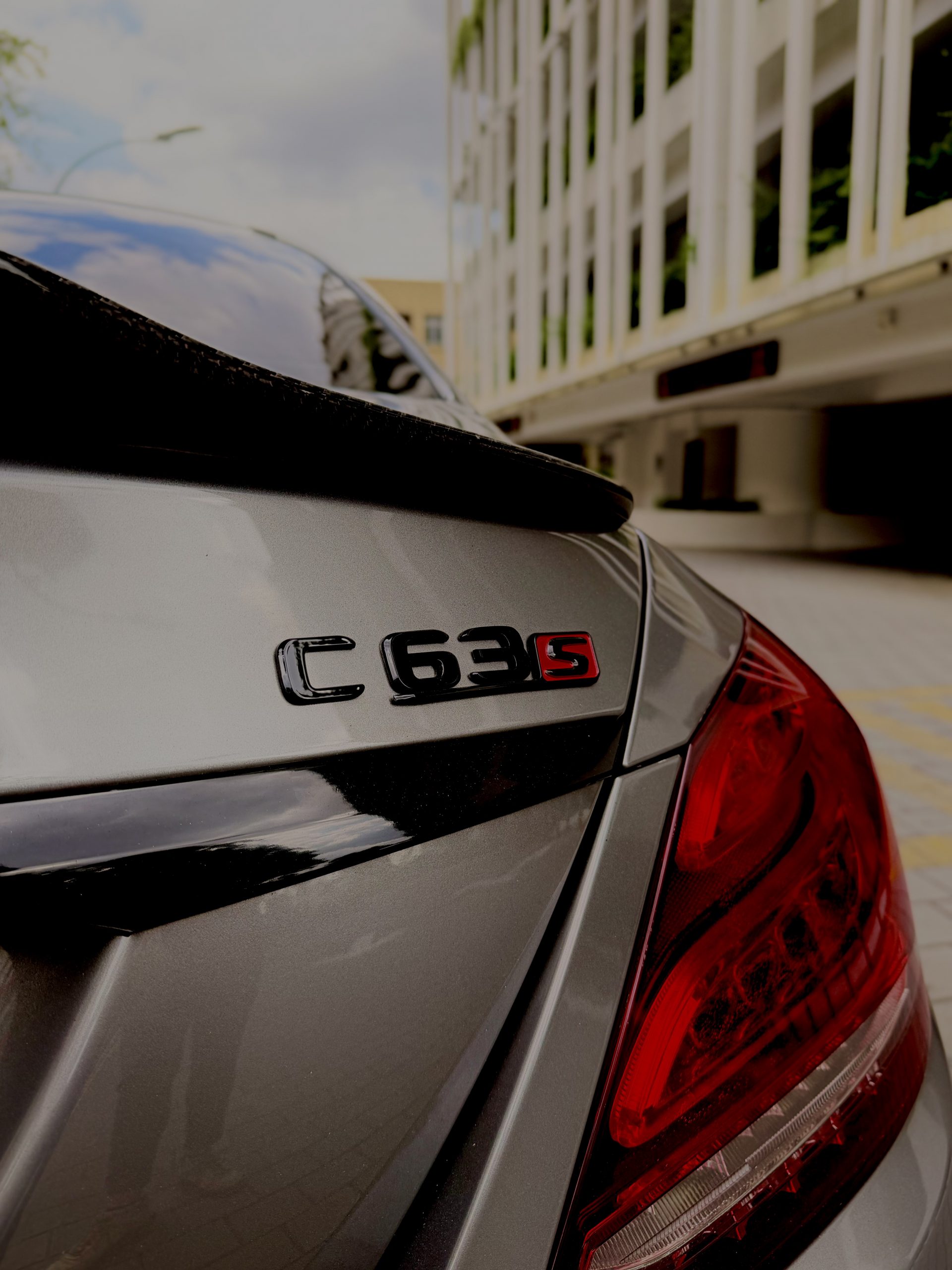 Mercedes Benz C63 AMG - Image 10