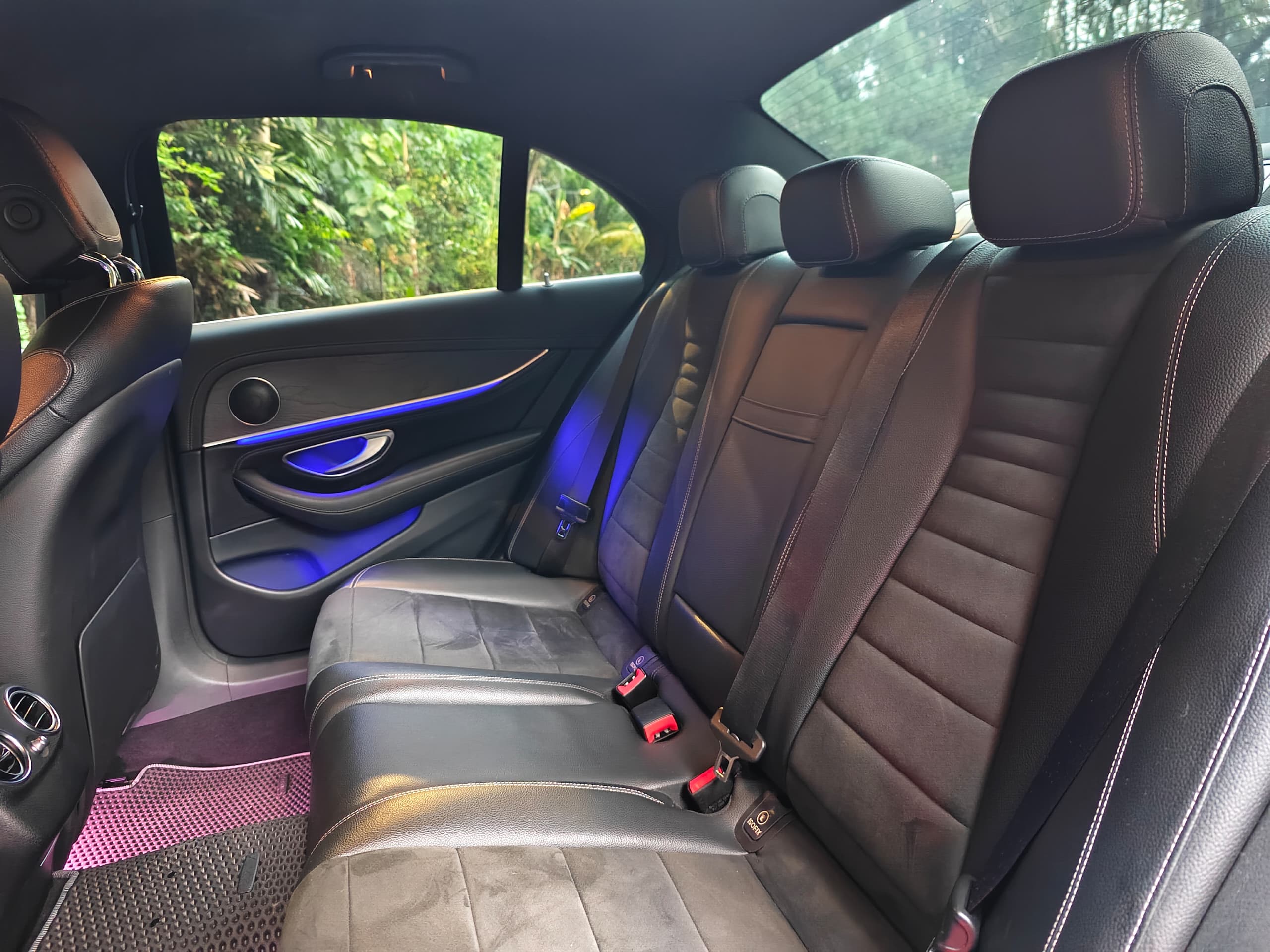 Mercedes Benz E250 W213 (Black) - Image 9