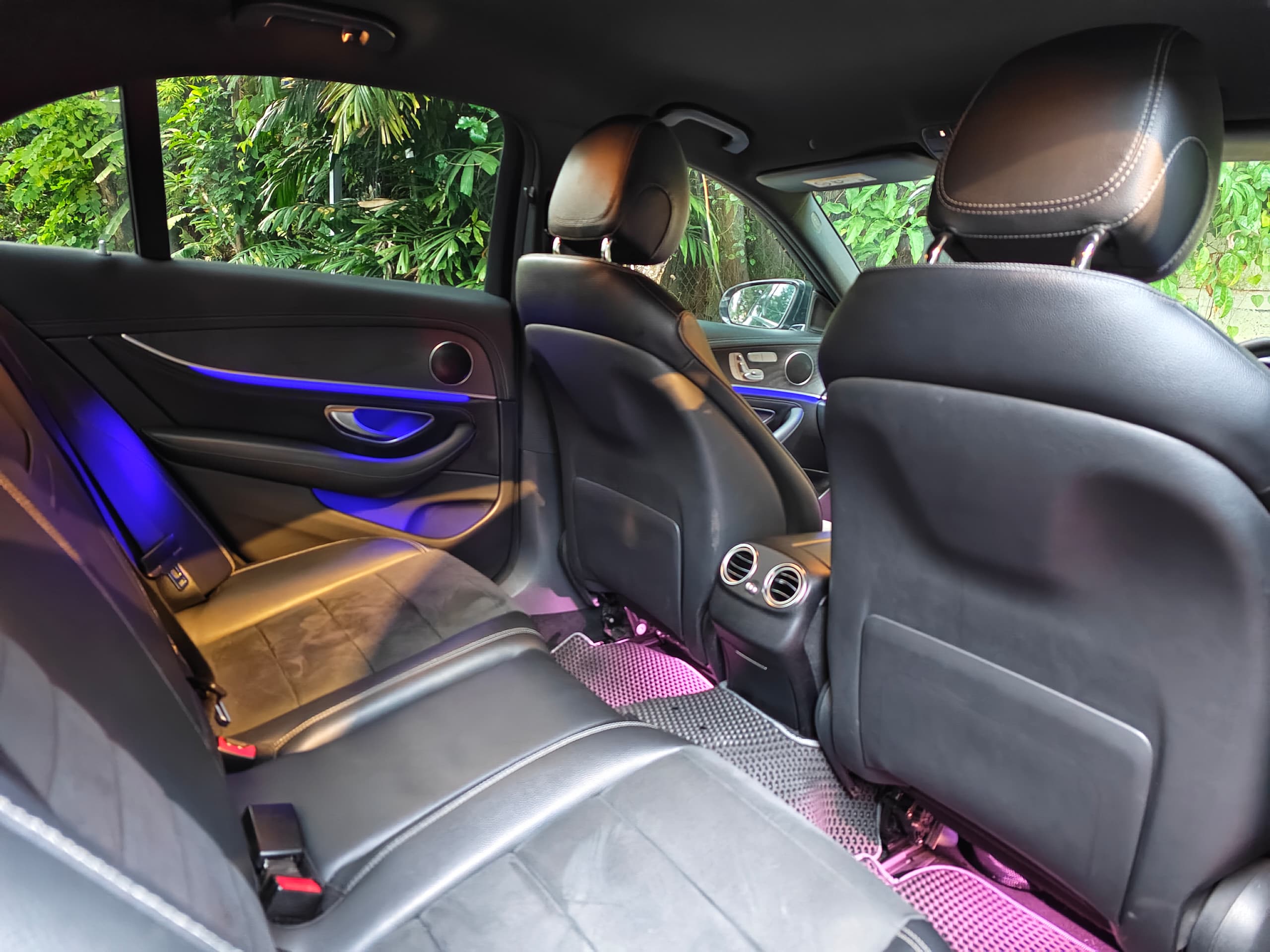 Mercedes Benz E250 W213 (Black) - Image 8