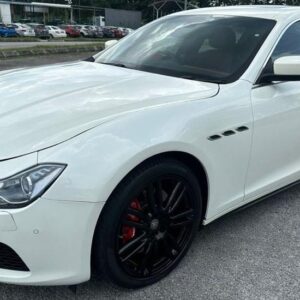 Maserati Ghibli (White)