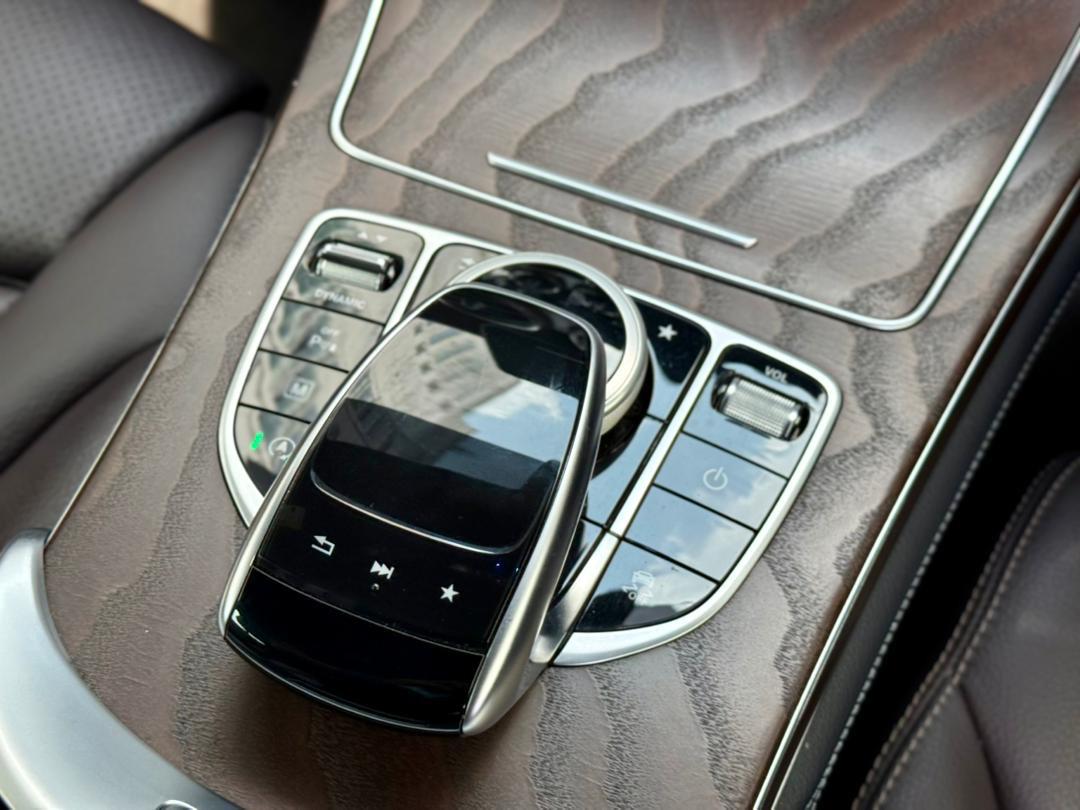 Mercedes Benz GLC200 X253 - Image 12