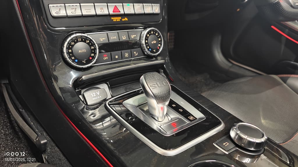 Mercedes Benz SLC43 AMG - Image 12