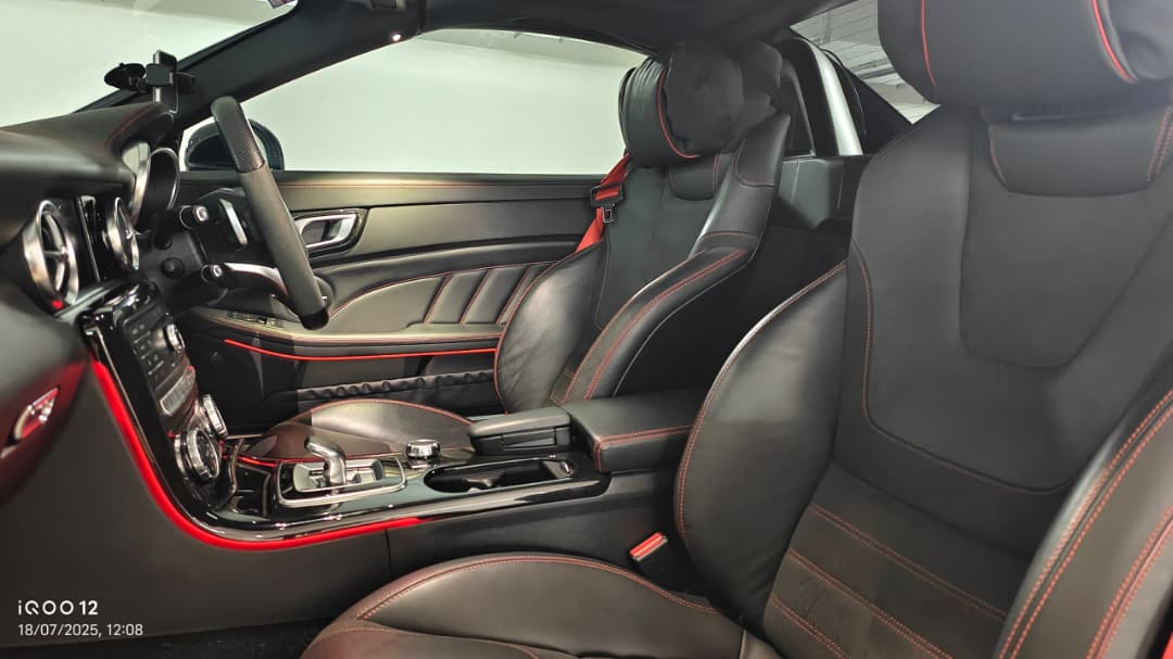 Mercedes Benz SLC43 AMG - Image 13