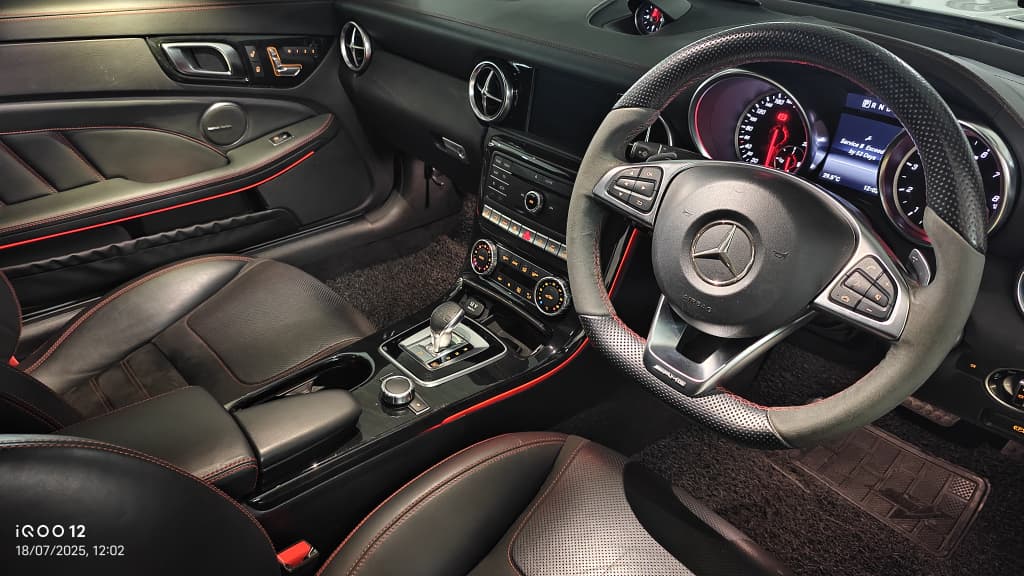 Mercedes Benz SLC43 AMG - Image 10