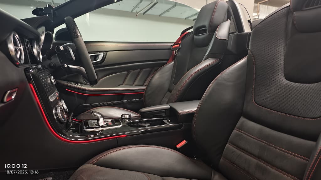 Mercedes Benz SLC43 AMG - Image 14