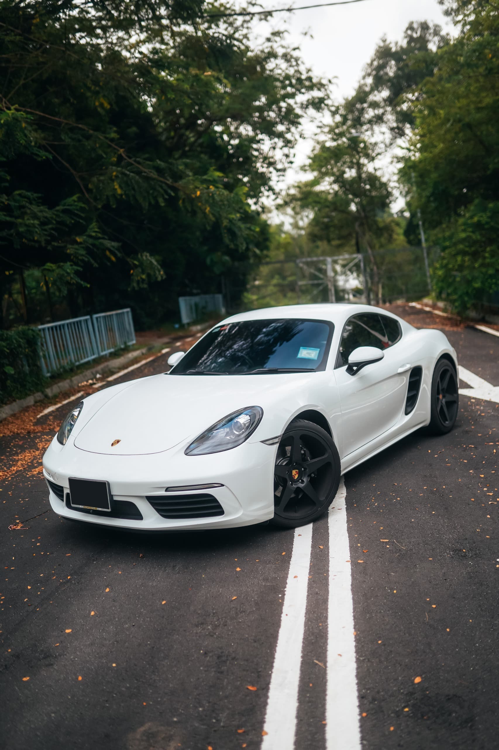 Porsche 718 Cayman - Image 4