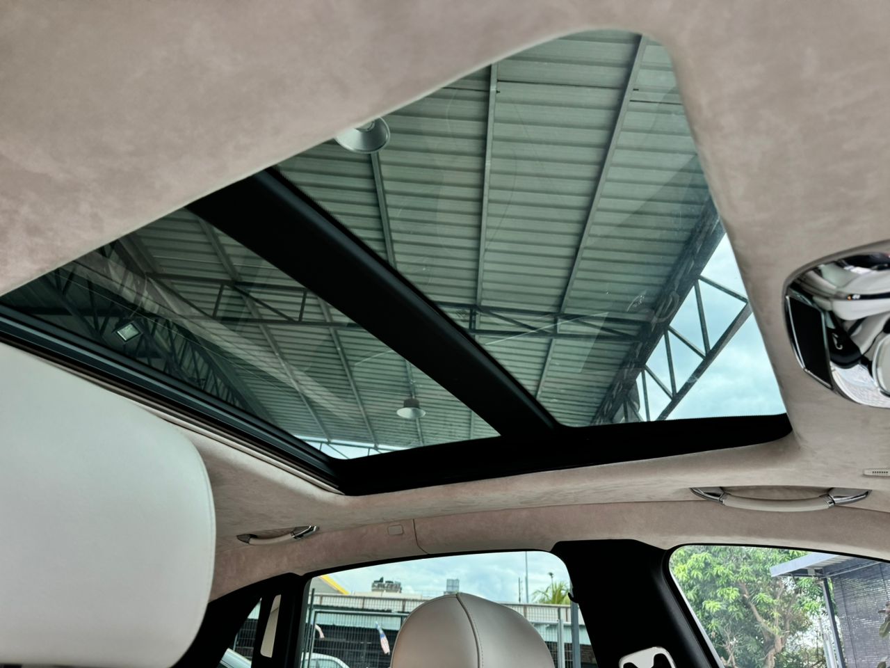 Rolls Royce Ghost - Image 10