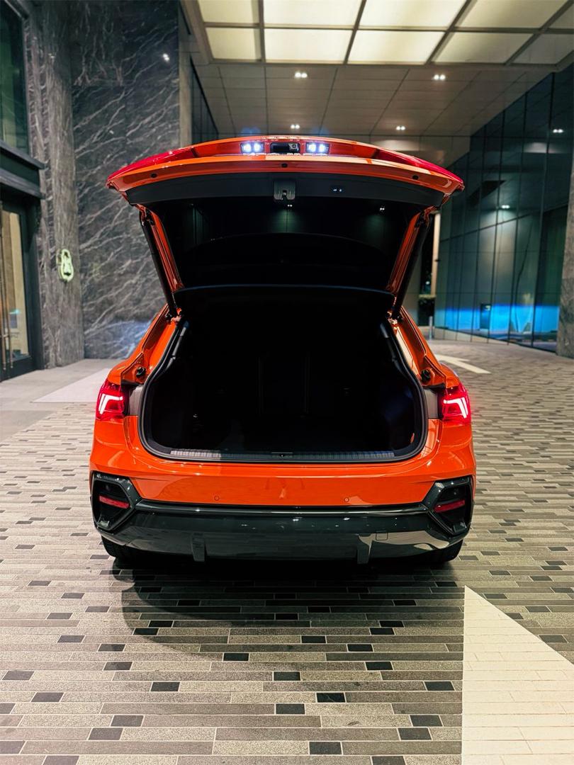Audi Q3 Orange 🧡 - Image 7