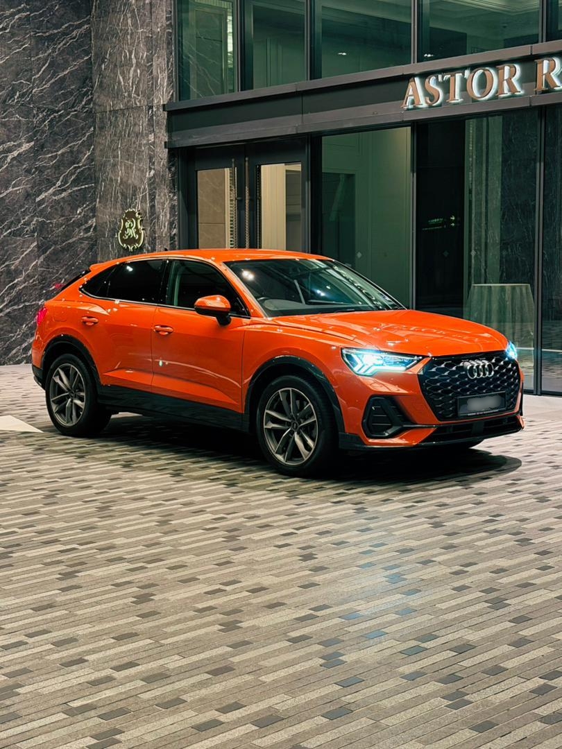 Audi Q3 Orange 🧡 - Image 3