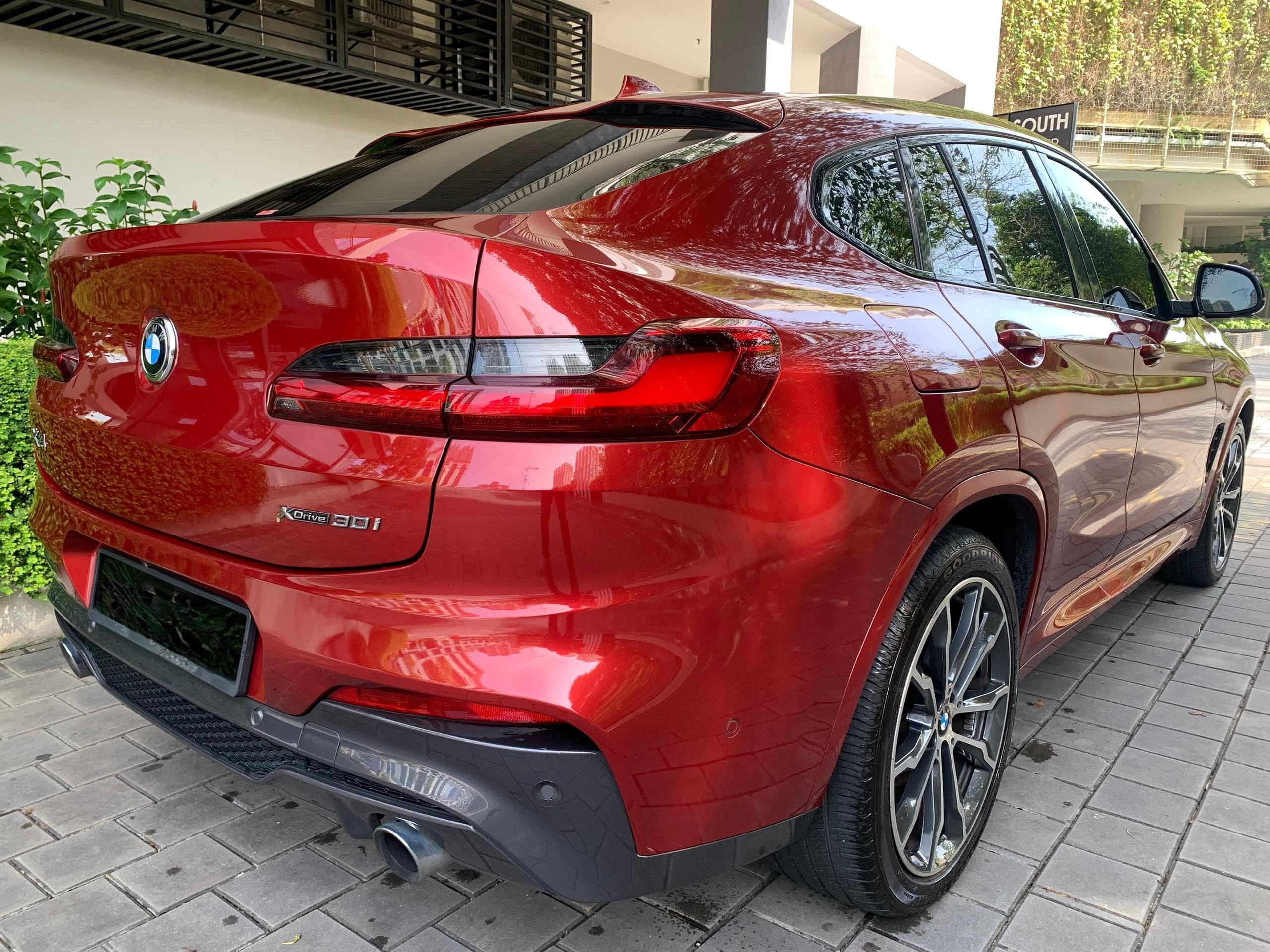 BMW X4 G02 (Red) - Image 8