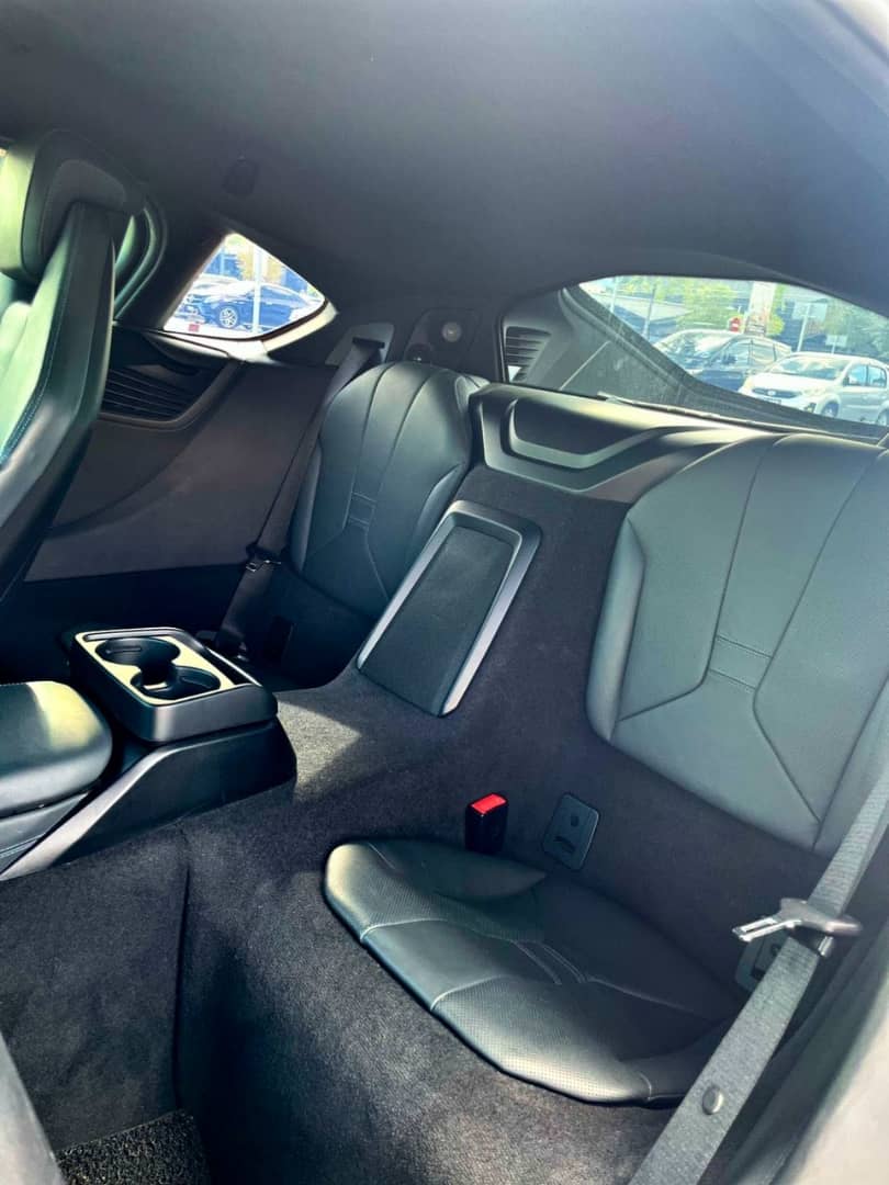 BMW i8 (White 🤍) - Image 10