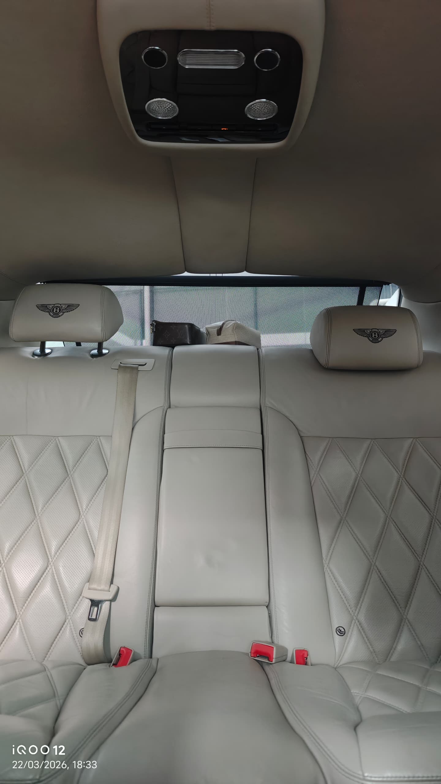 Bentley Continental Flying Spur - Image 11
