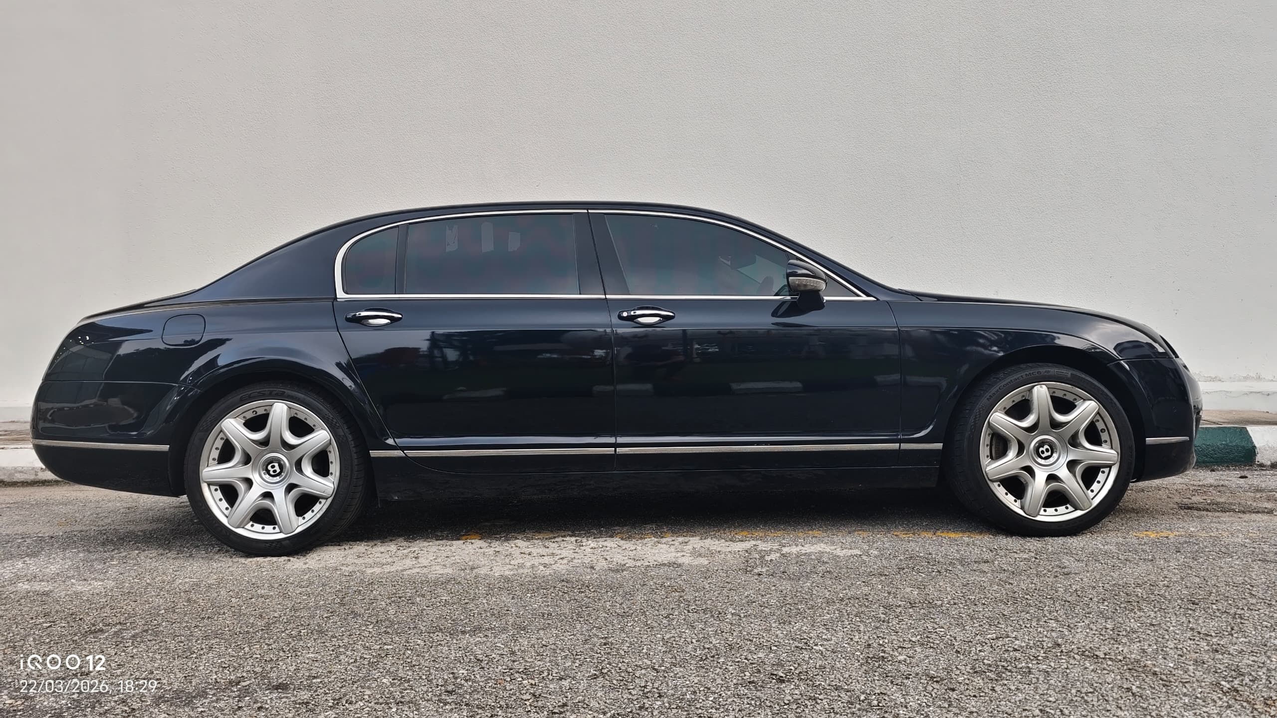 Bentley Continental Flying Spur - Image 3