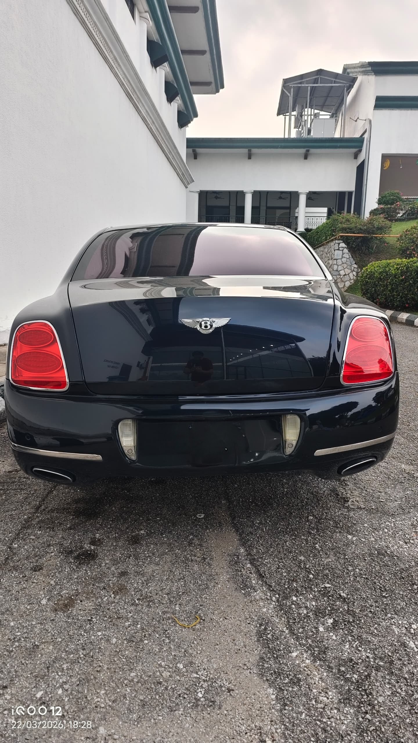 Bentley Continental Flying Spur - Image 4