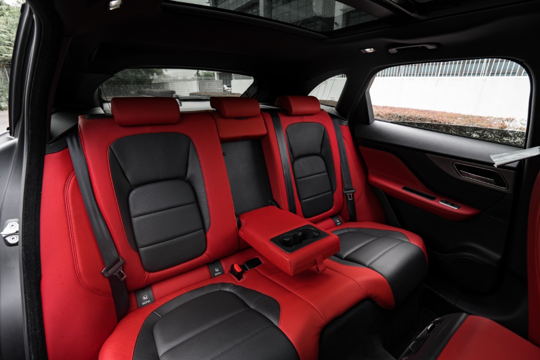 Jaguar F Pace - Image 8