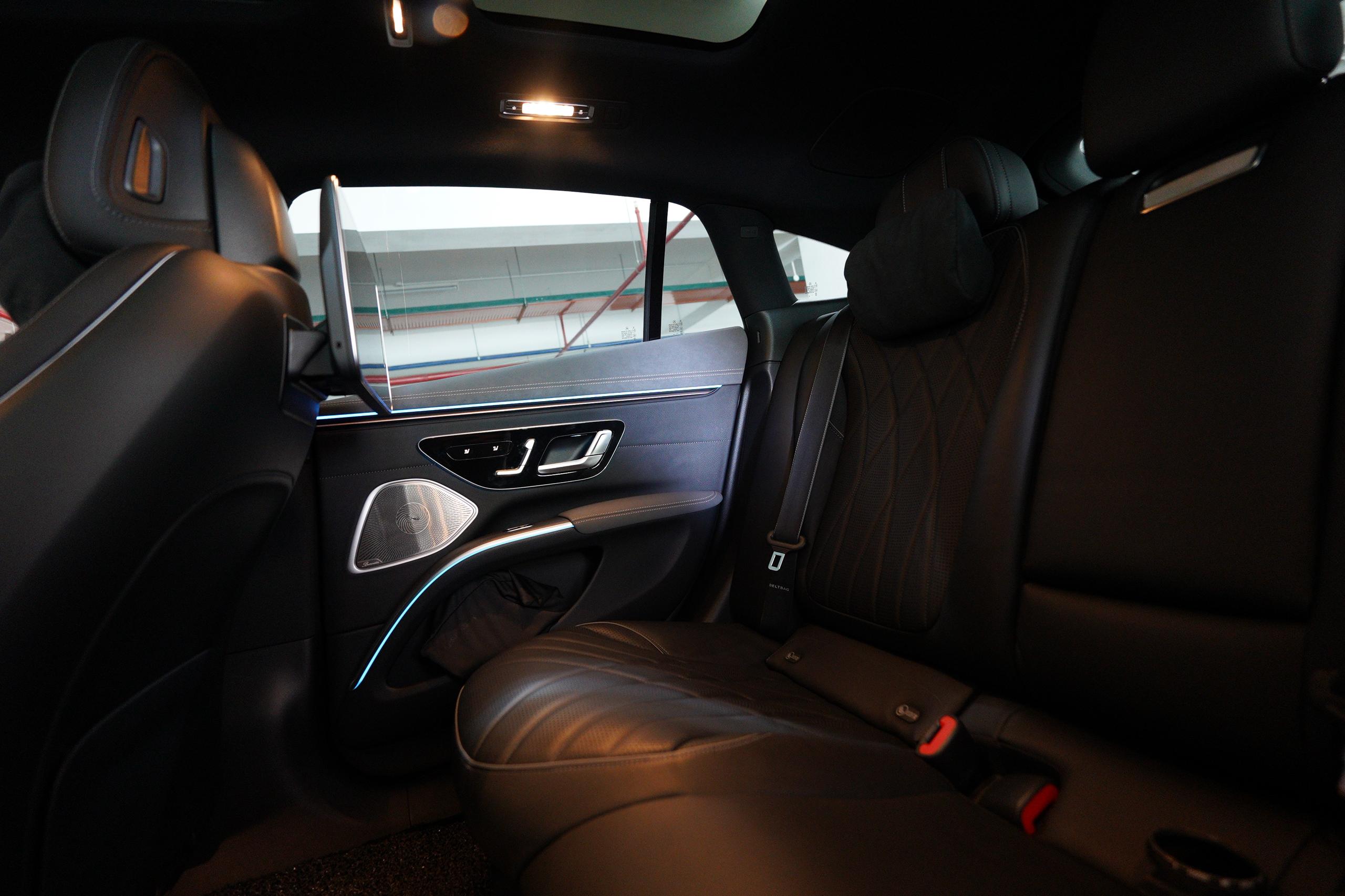 Mercedes Benz EQS500 - Image 13