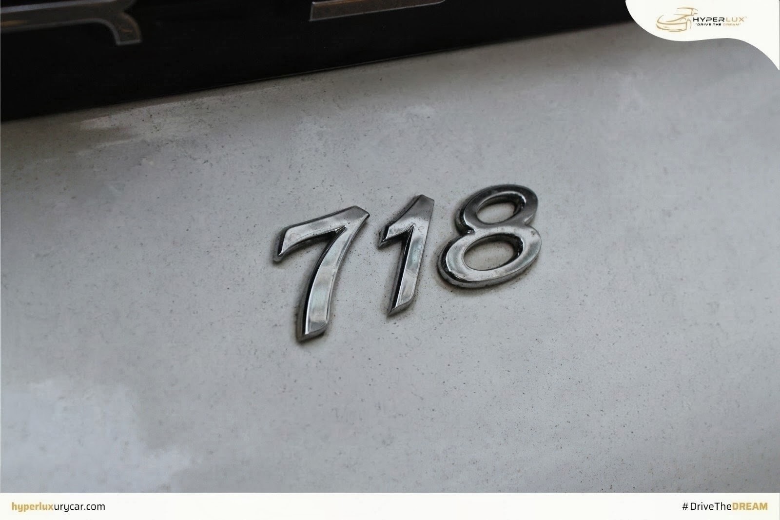 Porsche 718 Boxster (White 🤍) - Image 7
