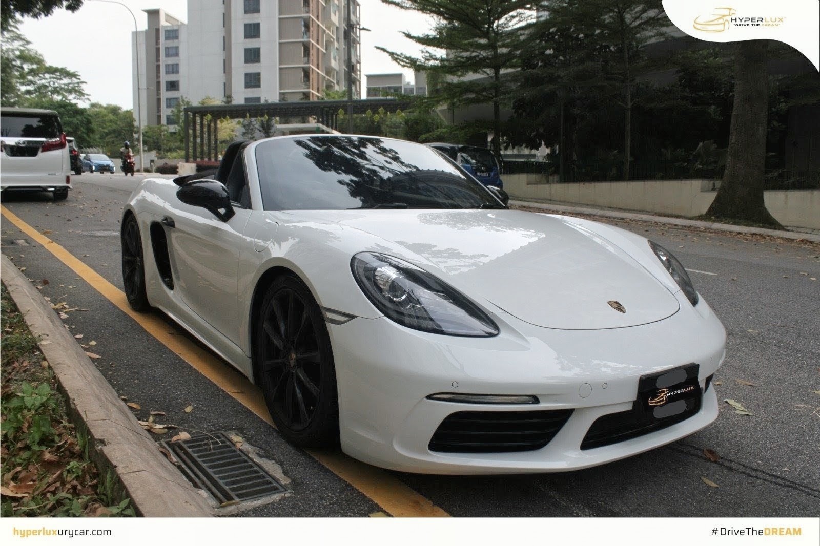 Porsche 718 Boxster (White 🤍) - Image 2