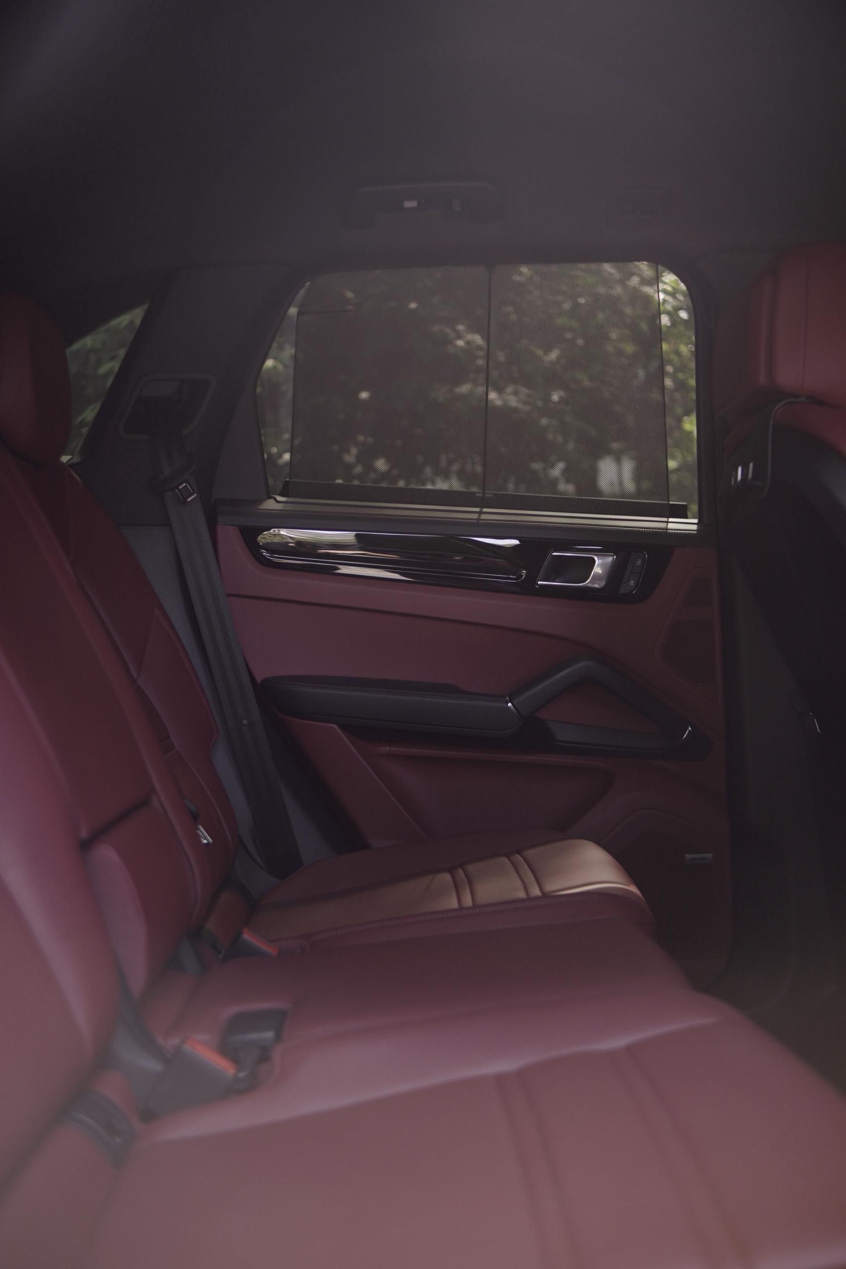 Porsche Cayenne - Image 11