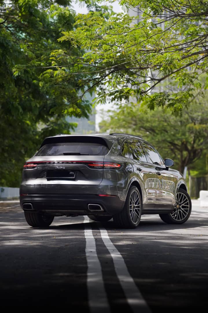 Porsche Cayenne - Image 5