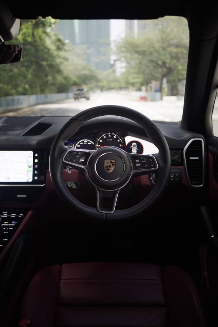 Porsche Cayenne - Image 7