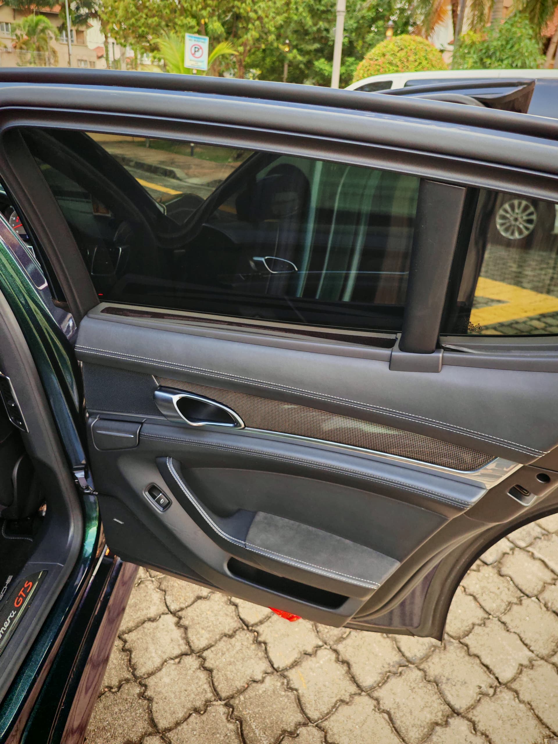 Porsche Panamera GTS - Image 18