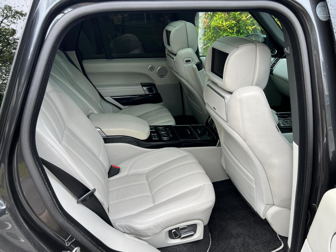 Range Rover Vogue Autobiography - Image 5