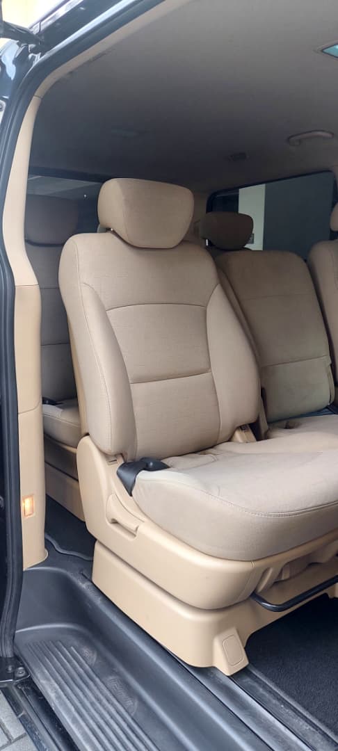Hyundai Starex (Black/White) - Image 12