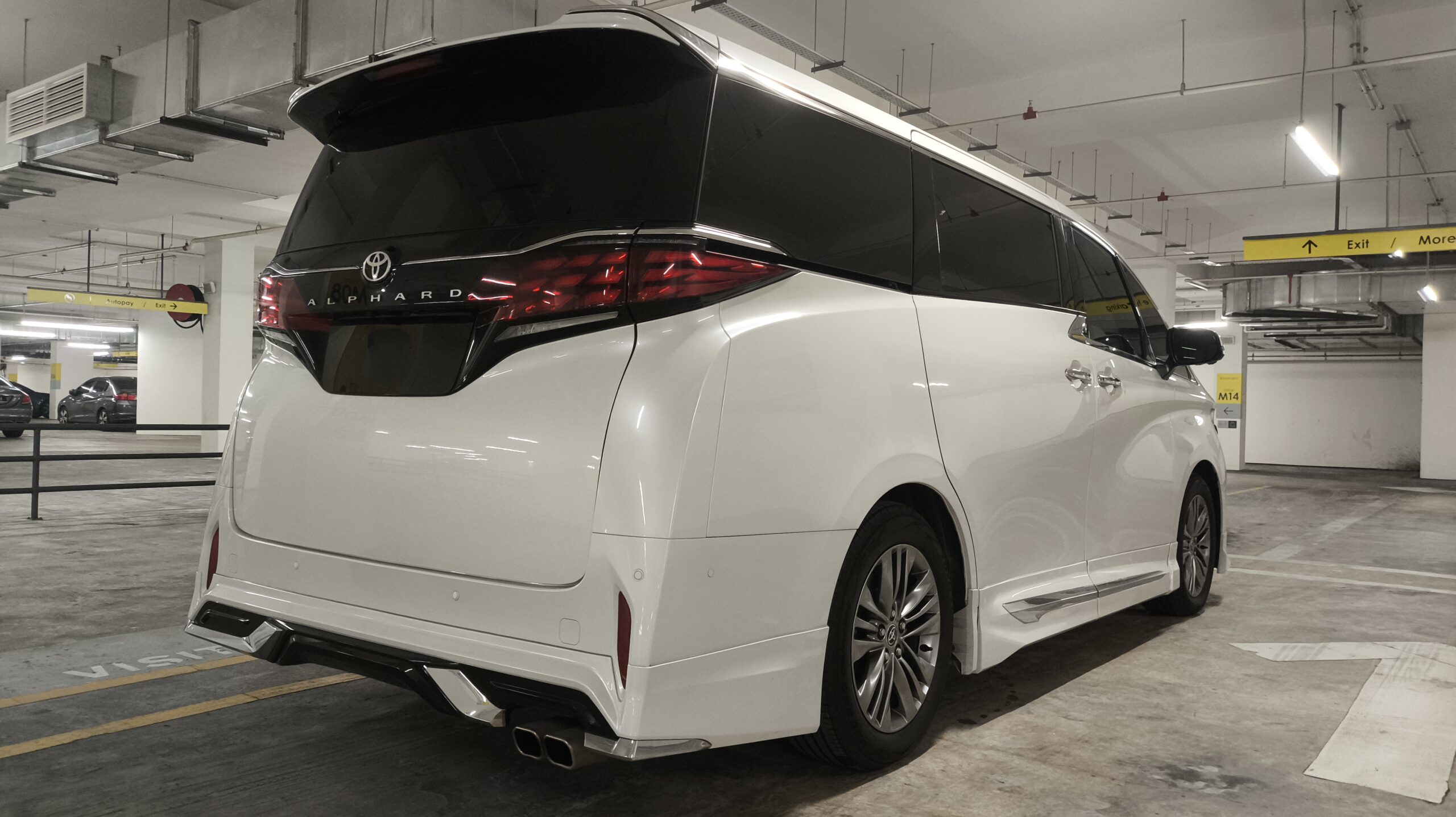 Toyota Alphard AH40 (White) - Image 5