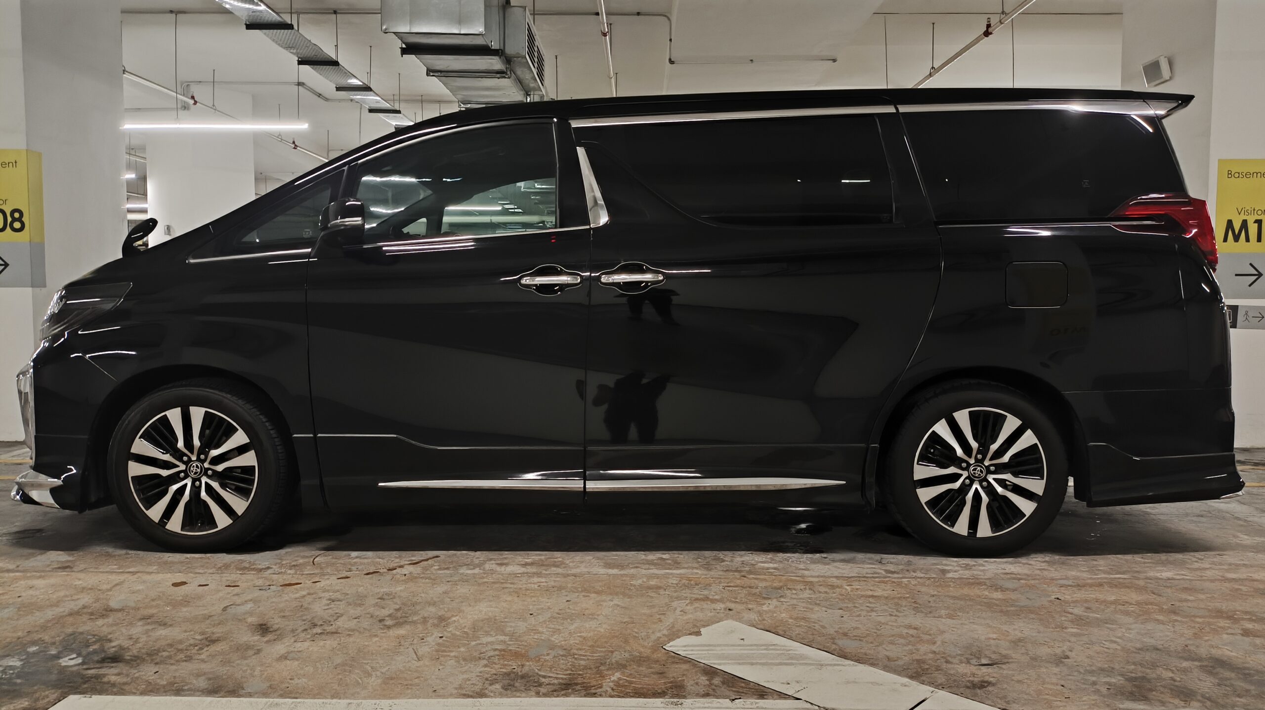 Toyota Alphard SC2021 (Black) - Image 7