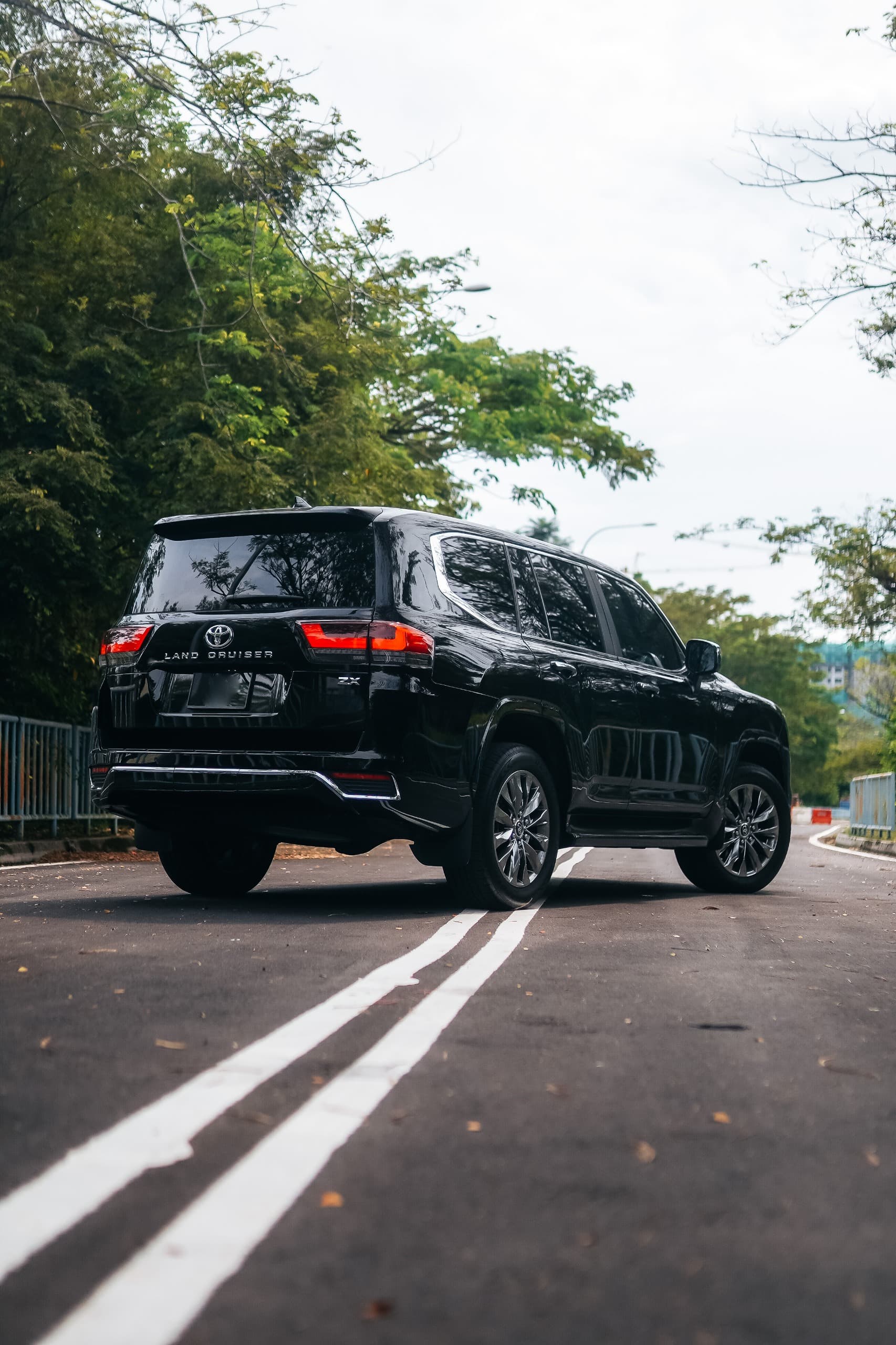 Toyota Land Cruiser 3.5 ZX Modellista - Image 4
