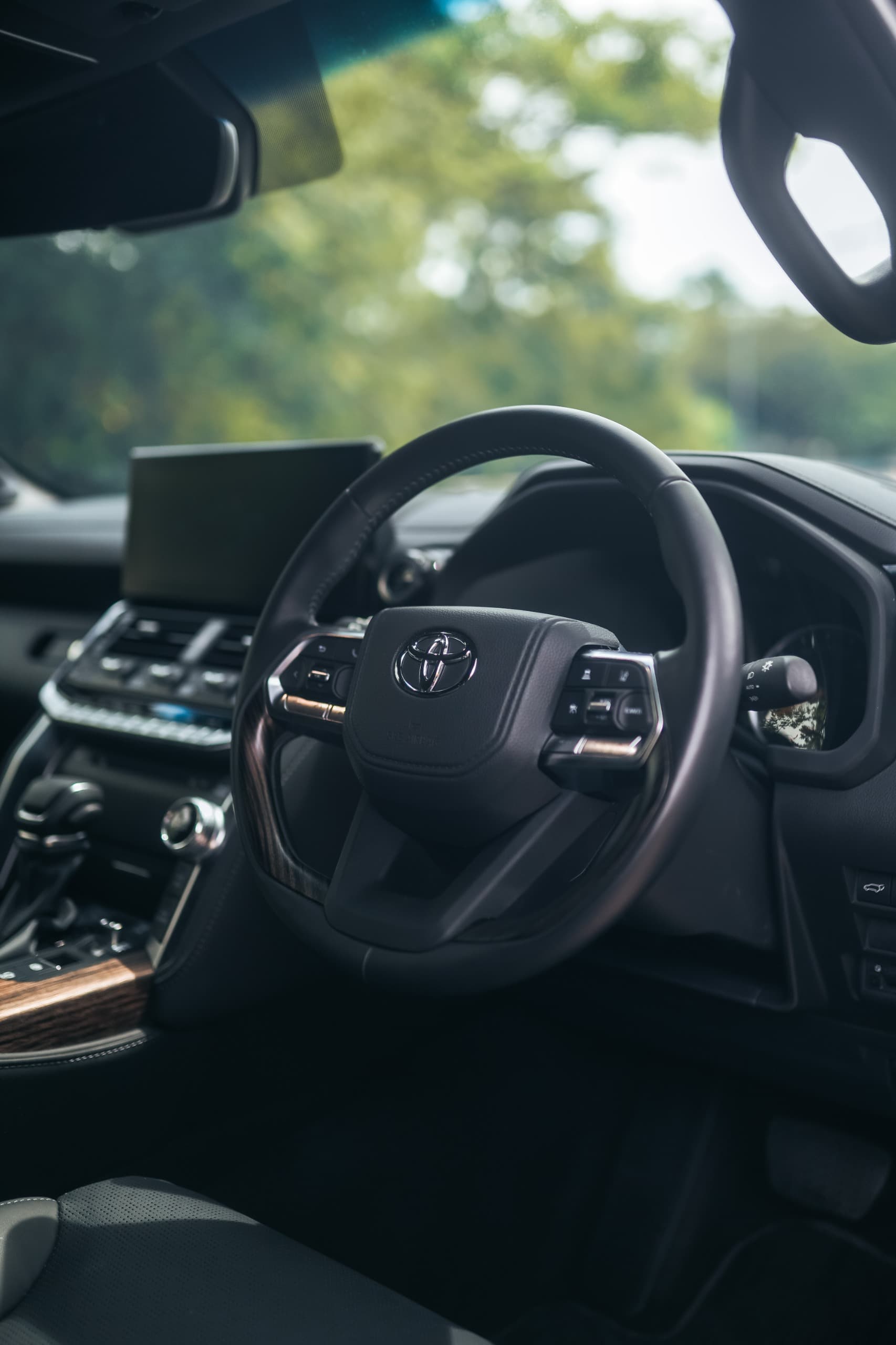 Toyota Land Cruiser 3.5 ZX Modellista - Image 8
