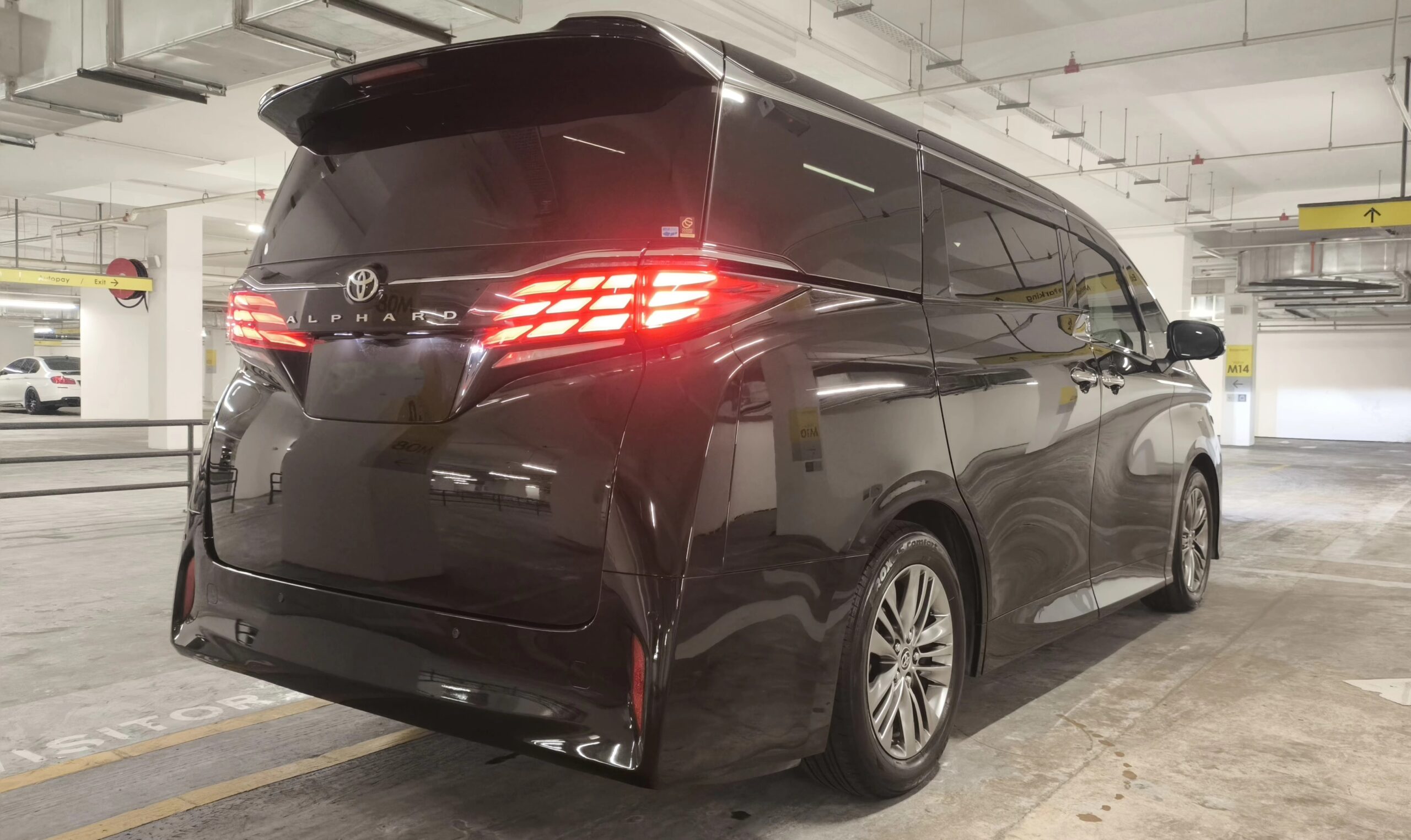 Toyota Alphard AH40 (Black) - Image 5